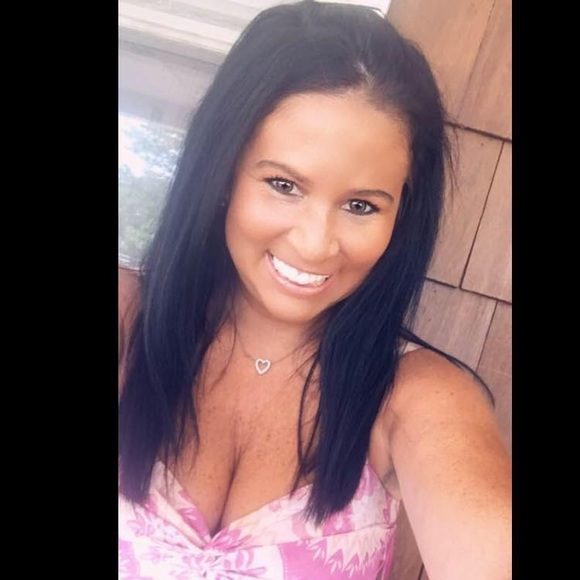 Meet your Posher, Dani - Picture 2 of 2